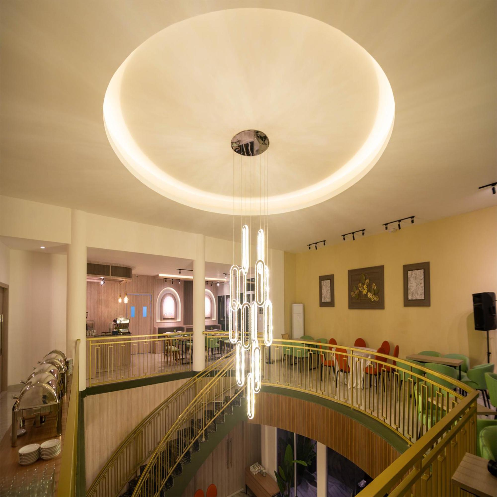 Yulia Hotel Managed By Hig Gorontalo Eksteriør billede