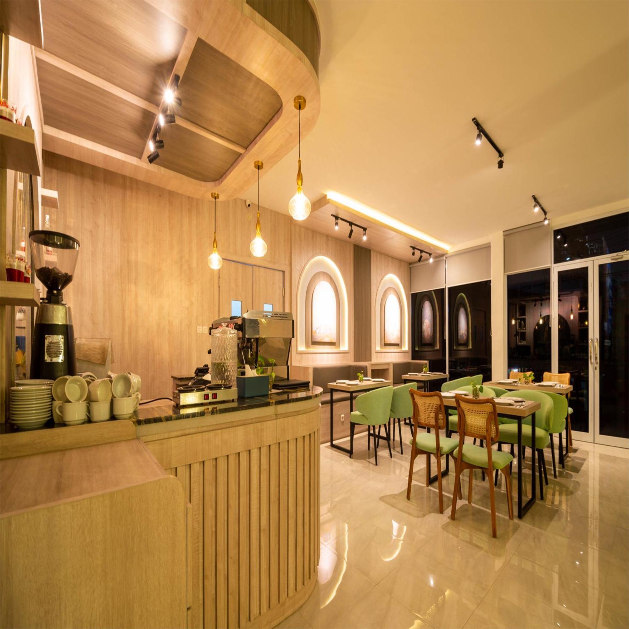 Yulia Hotel Managed By Hig Gorontalo Eksteriør billede