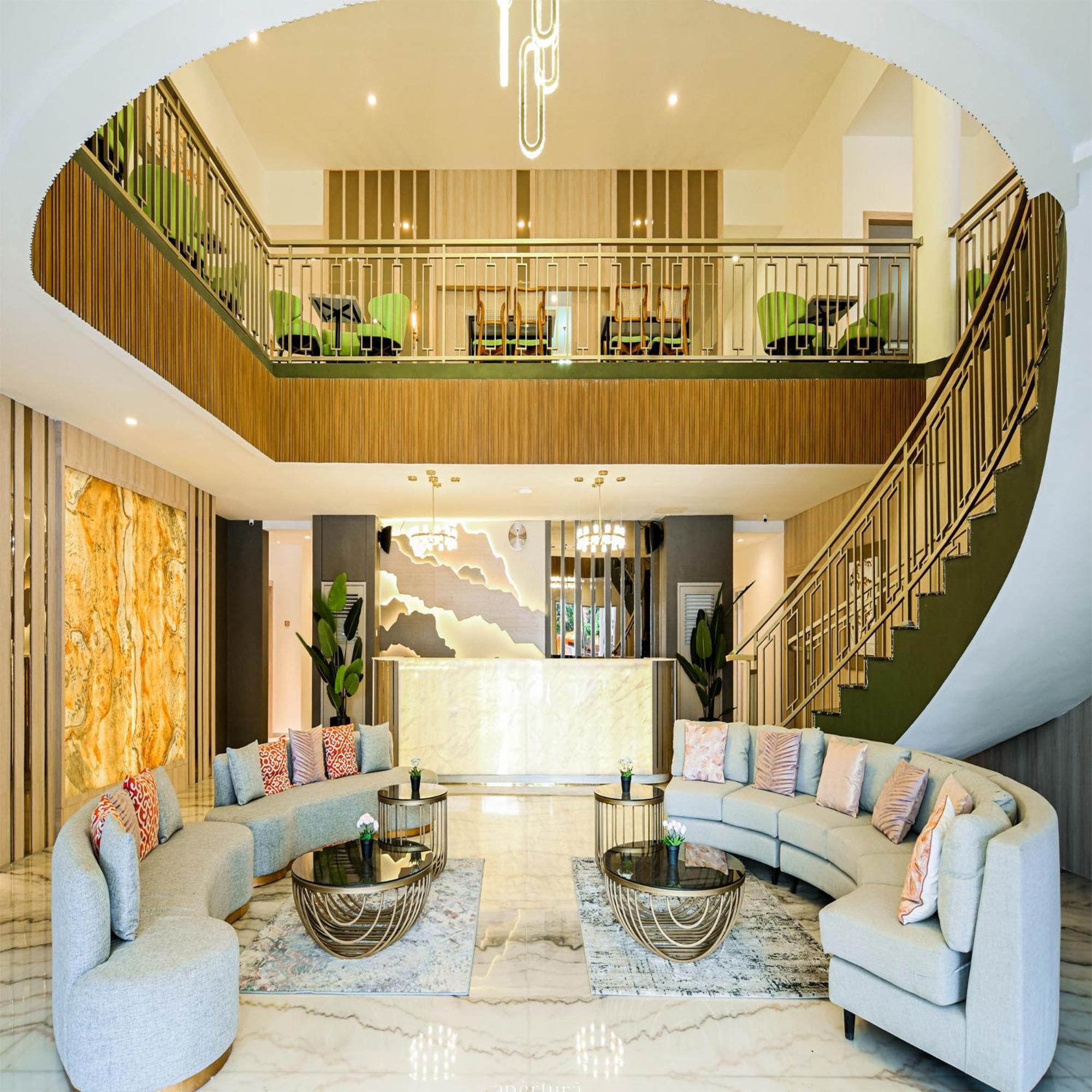 Yulia Hotel Managed By Hig Gorontalo Eksteriør billede