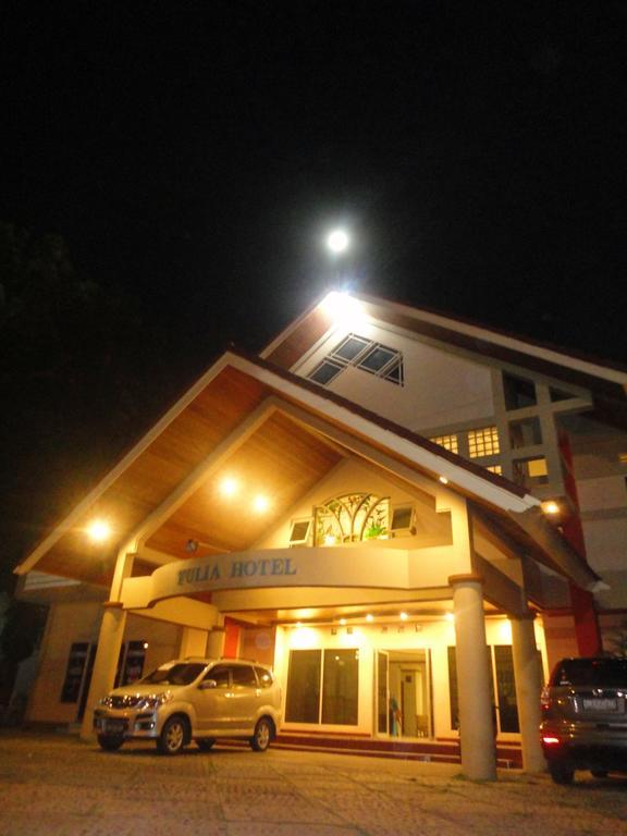 Yulia Hotel Managed By Hig Gorontalo Eksteriør billede